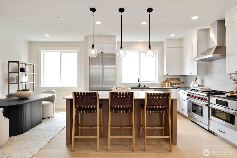 For Sale $1,769,990 • Co-Listing Agent