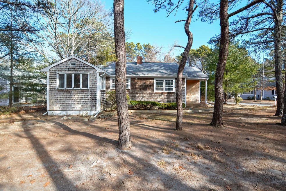 Cozy 2 Bed 1 Bath Ranch
