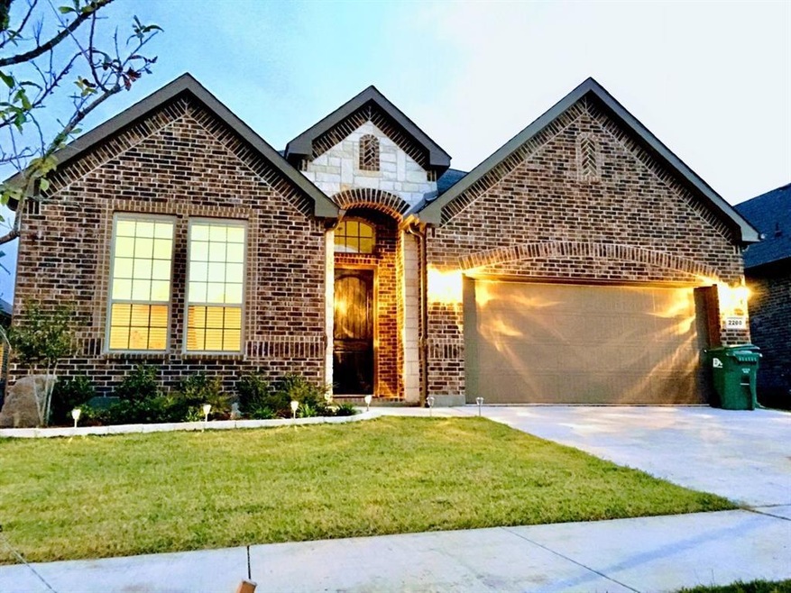 2200 Skysail Ln, Denton, TX 76210 - photo 1