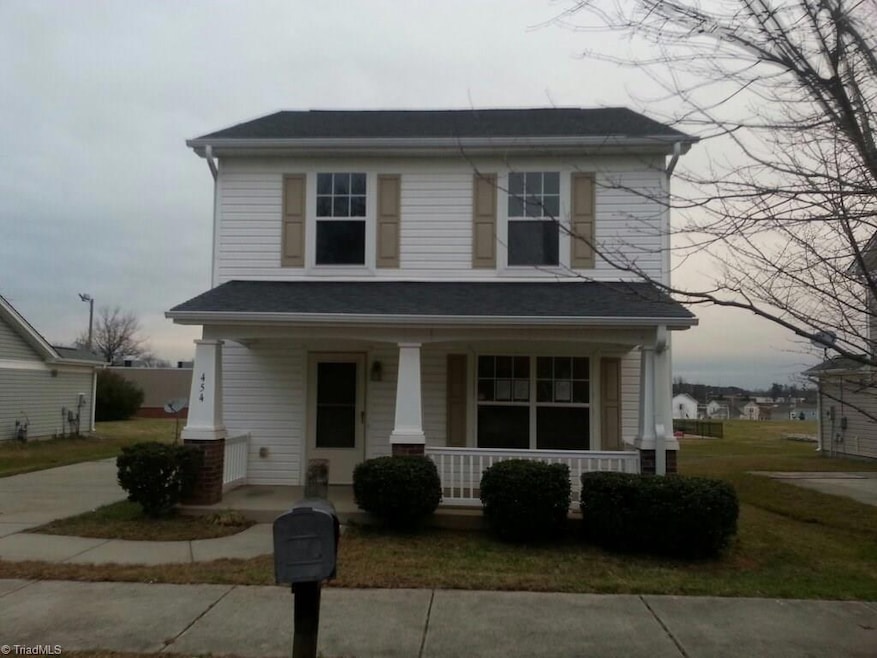 454 Wadsworth Ct, High Point, NC 27263 - photo 1