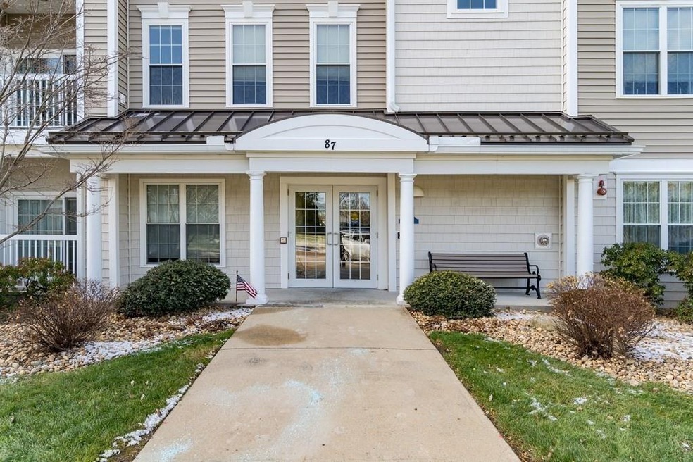 87 Clocktower Dr unit 2206, Waltham, MA 02452 - photo 1