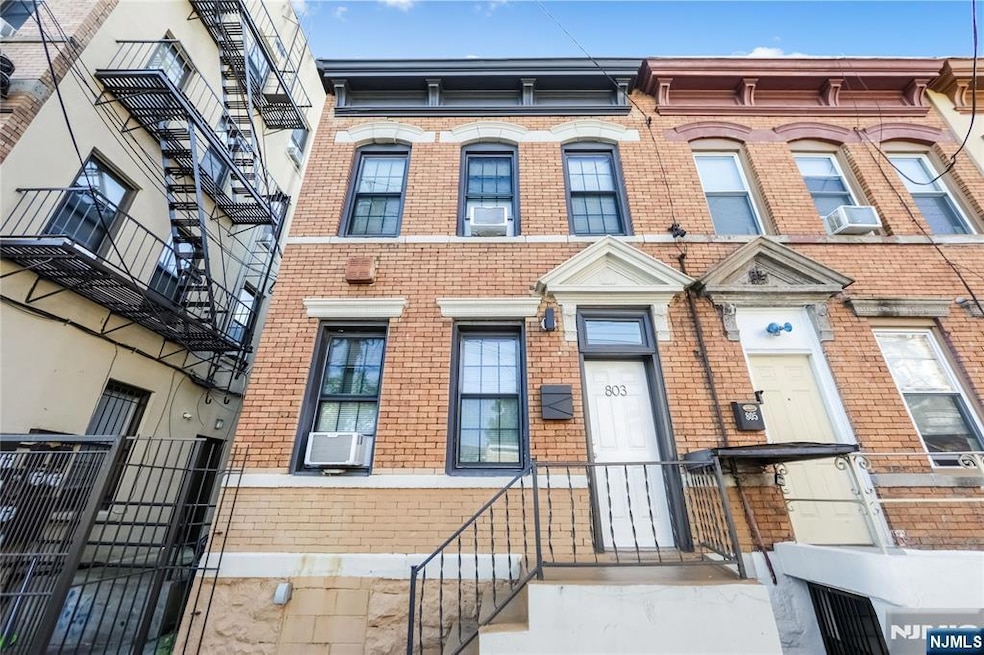 For Rent $3,500/month