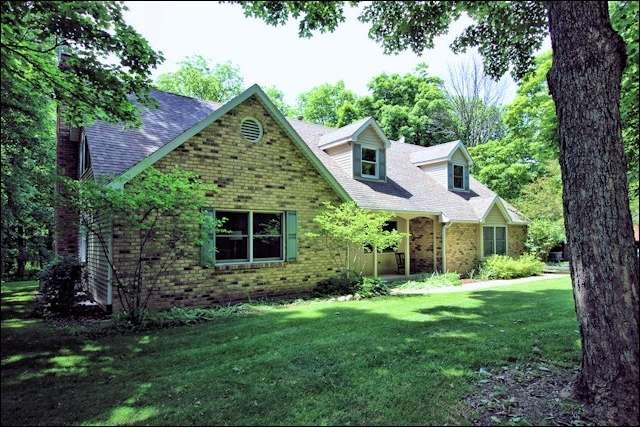 48 E Timberlake Trail, Oswego, IL 60543 - photo 1