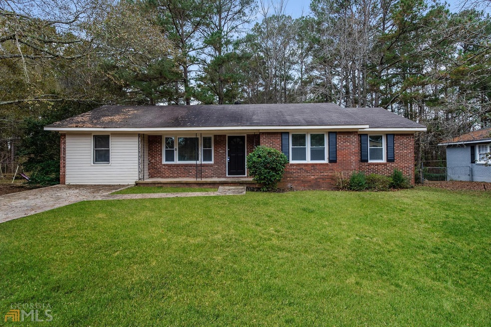 10807 Sanderling Ln, Jonesboro, GA 30238 - photo 1