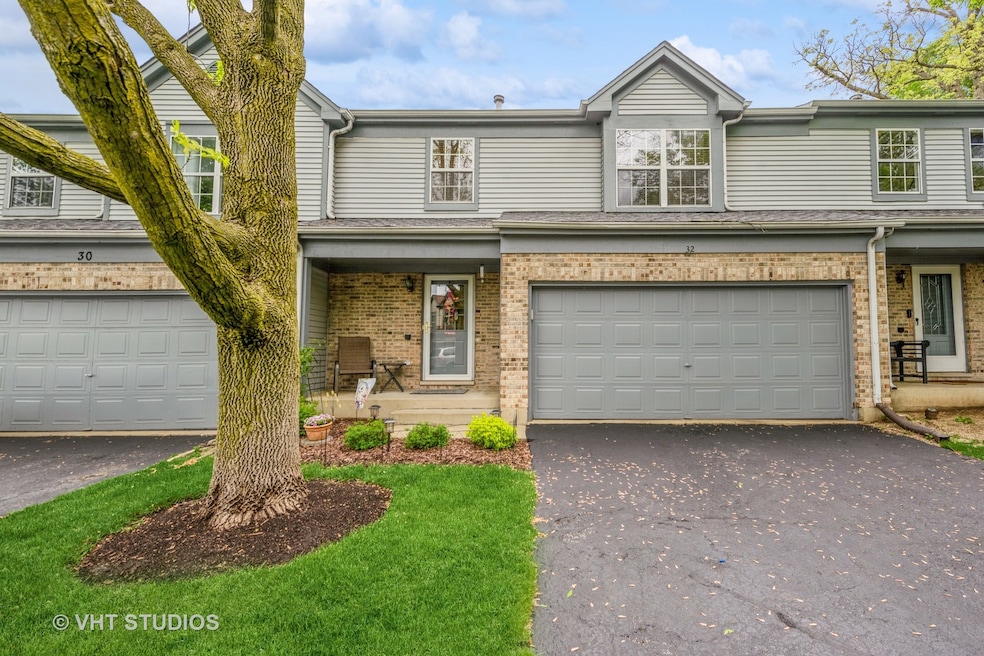 32 Oxford Ct, Algonquin, IL 60102 - photo 1