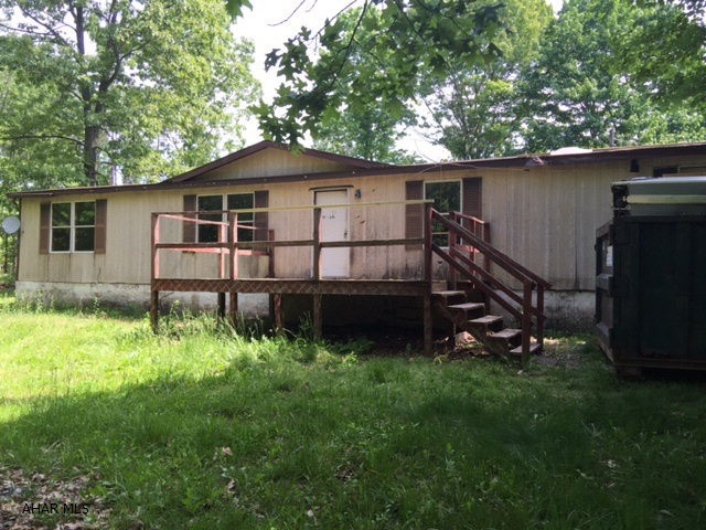 566 Franklin Mills Rd, Warfordsburg, PA 17267 - photo 1