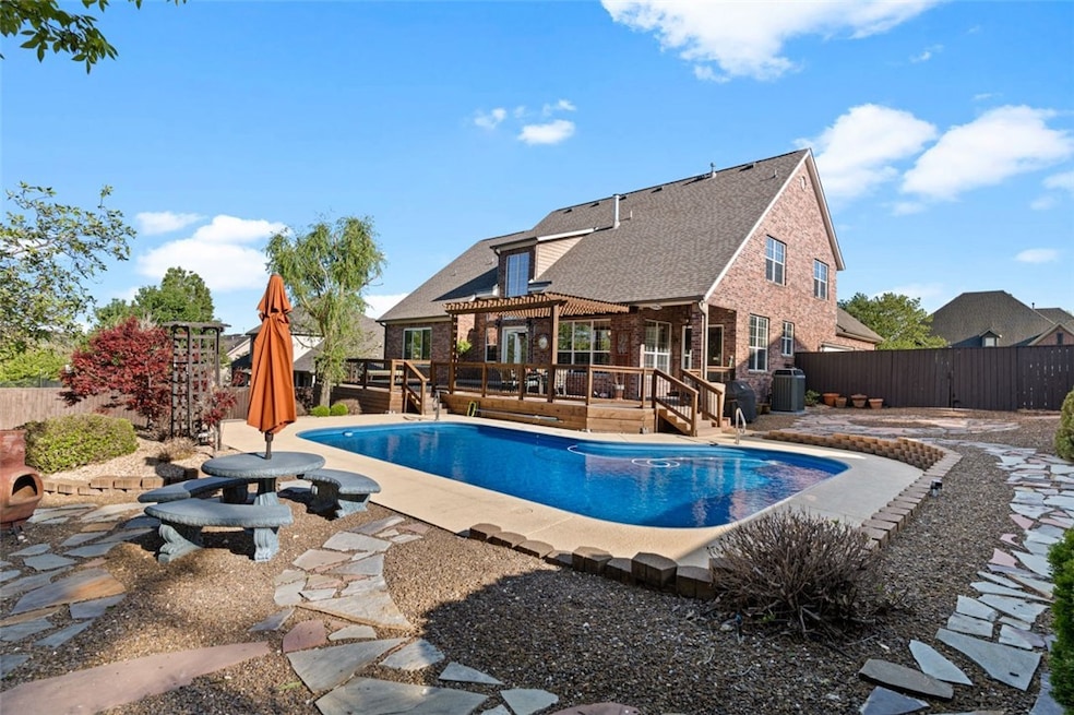 1802 NW Autumn Ave, Bentonville, AR 72712 - photo 1