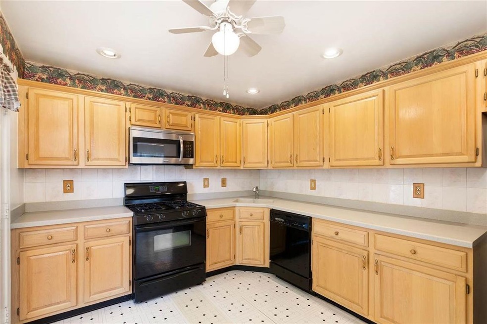 24 Walnut St, Jersey City, NJ 07305 - photo 1