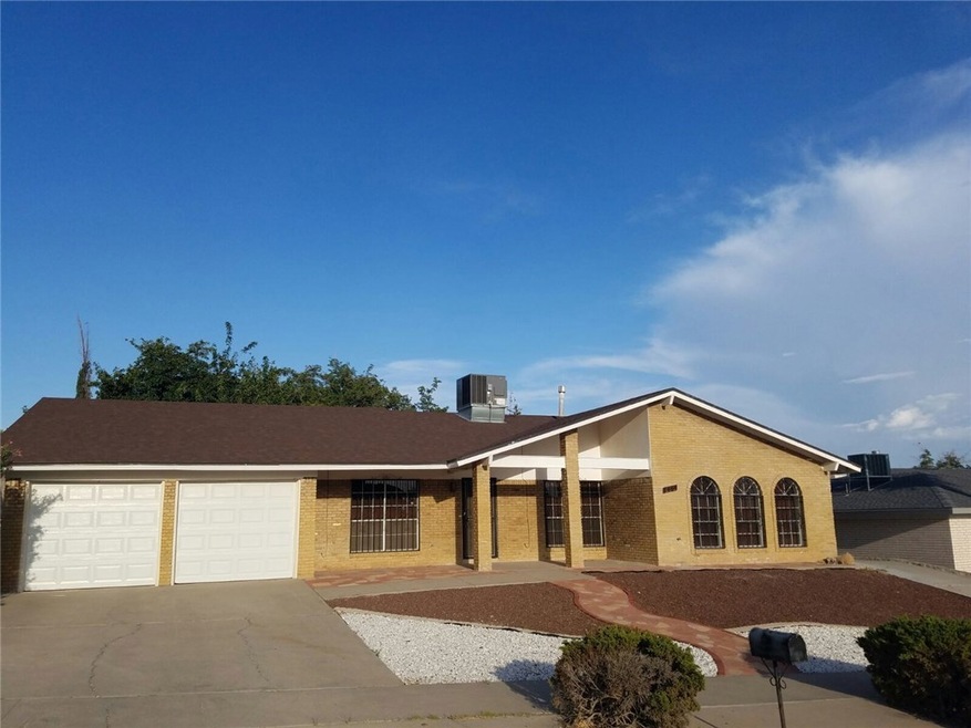 1464 Monte Negro Dr, El Paso, TX 79935 - photo 1