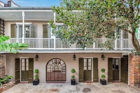 1112 Bourbon St, New Orleans, LA 70116 - photo 1