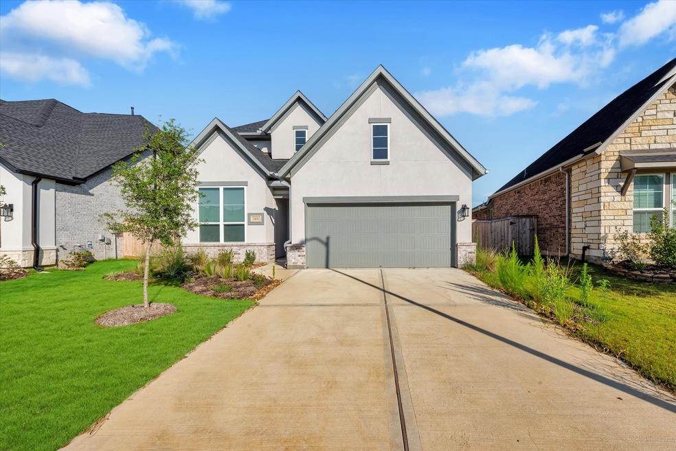 24639 Carleton Lake Ln, Tomball, TX 77375 - photo 1