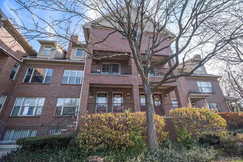 1441 S Main St unit 38, Royal Oak, MI 48067 - photo 1