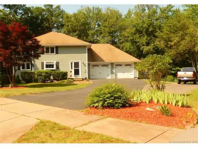200 Knollwood Rd, Manchester, CT 06042 - photo 1