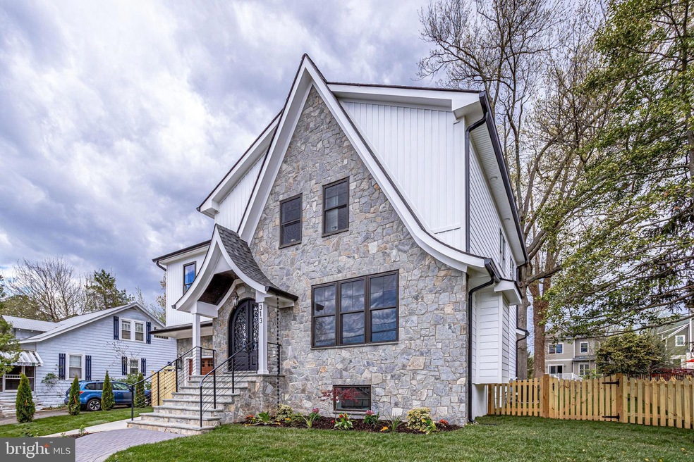 313 N West St, Falls Church, VA 22046 - photo 1