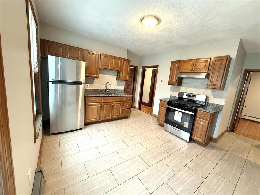 85 Beacon St unit 3, Somerville, MA 02143 - photo 1