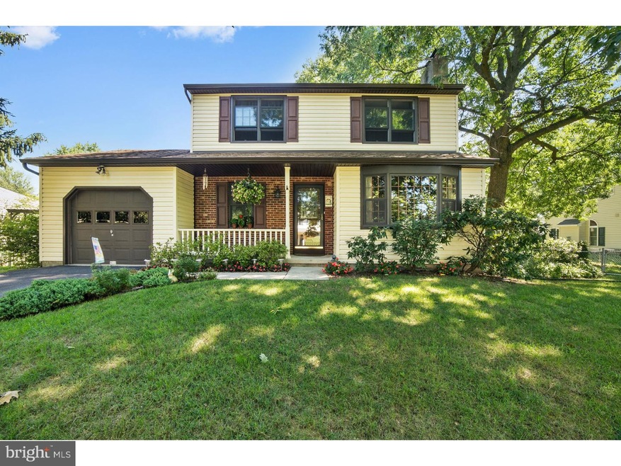 1995 Bishopwood Blvd W, Harleysville, PA 19438 - photo 1