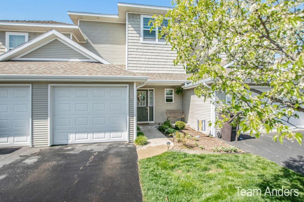 899 Center Park Dr SW unit 20, Byron Center, MI 49315 - photo 1