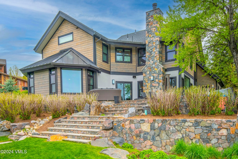 Sold $3,250,000 • Co-Listing Agent