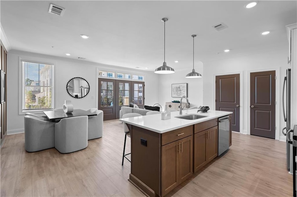 Sold $379,900 • Co-Listing Agent