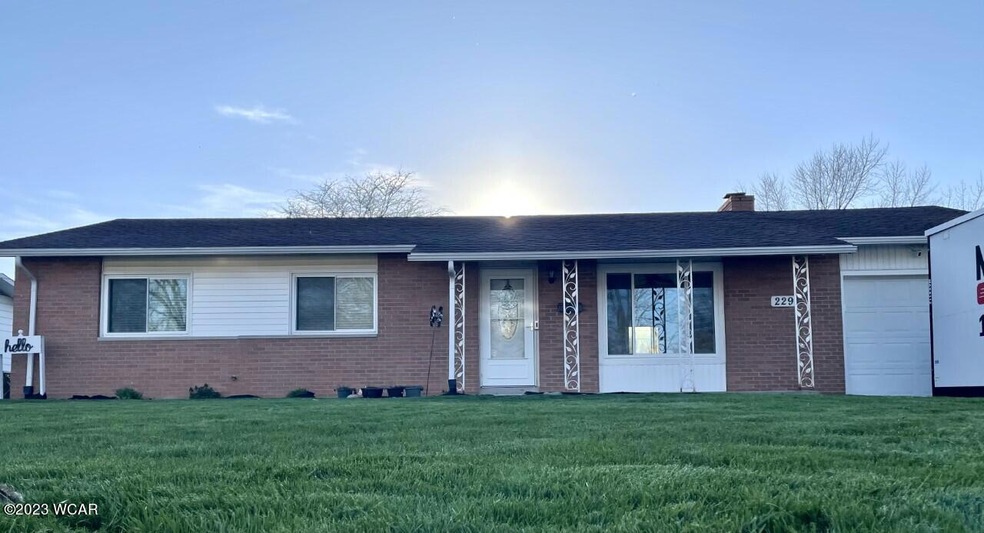 220 Devonshire front view