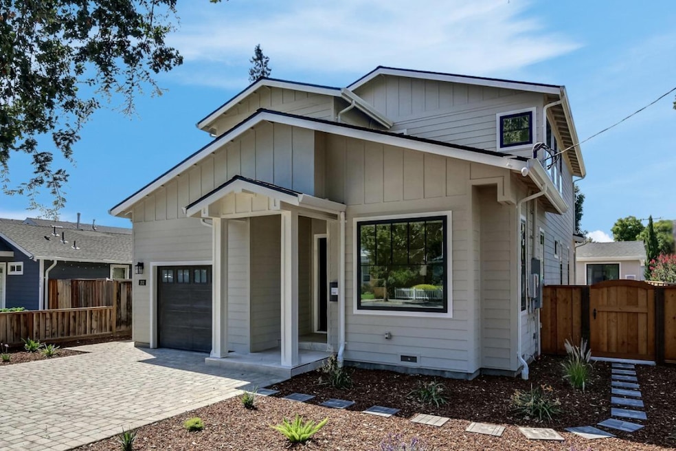 202 Mountain View Ave, Mountain View, CA 94041 - photo 1