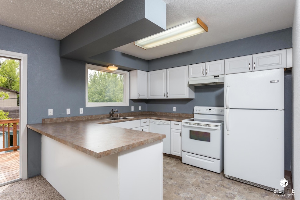 824 W 74th Ave unit 1, Anchorage, AK 99518 - photo 1