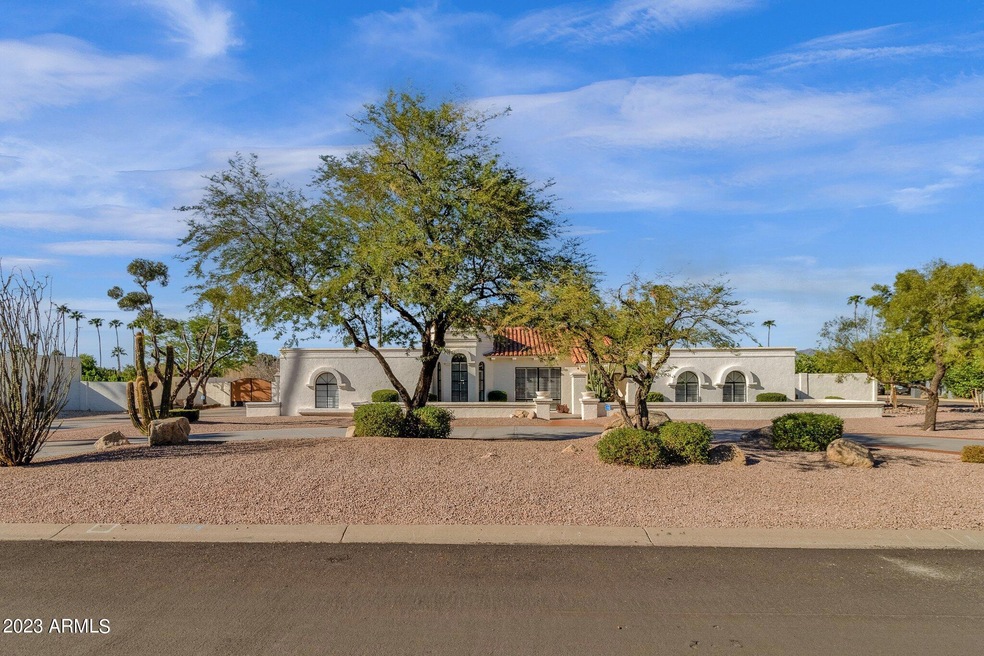 8570 E Pepper Tree Ln