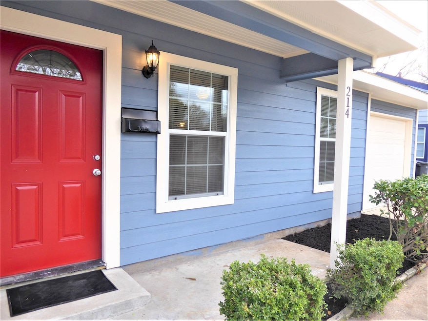 214 Norview Dr, Houston, TX 77022 - photo 1