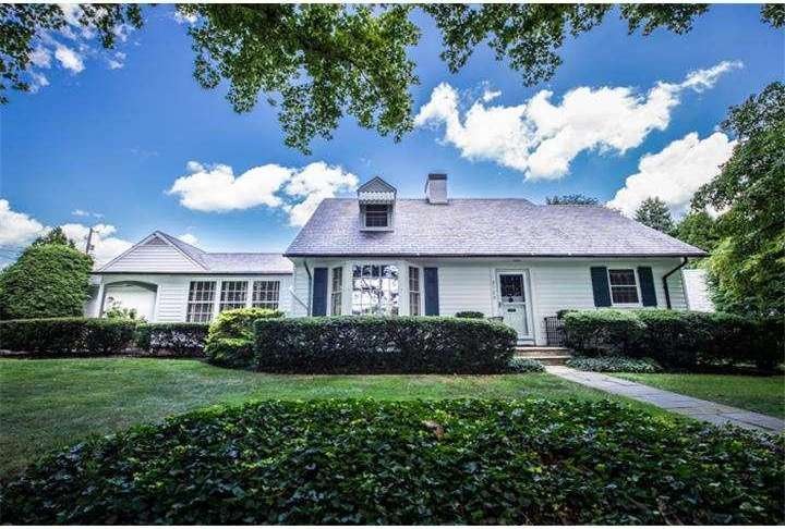 2120 Sycamore St, Bethlehem, PA 18017 - photo 1