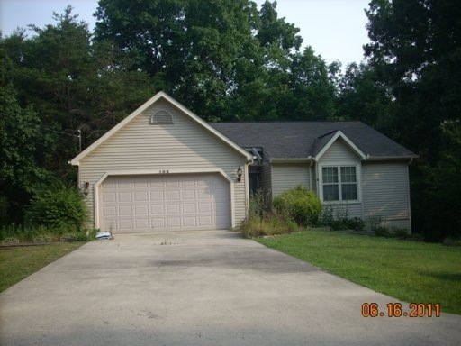 105 Dovenshire Dr, Crossville, TN 38558 - photo 1