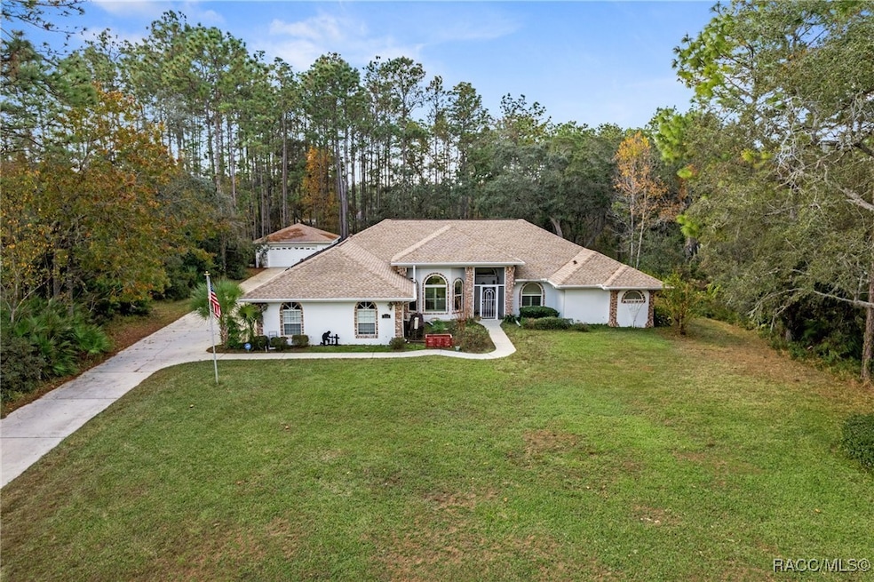 5554 N Lamp Post Dr, Beverly Hills, FL 34465 - photo 1