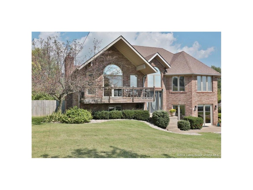 8105 N Skyline Dr, Floyds Knobs, IN 47119 - photo 1