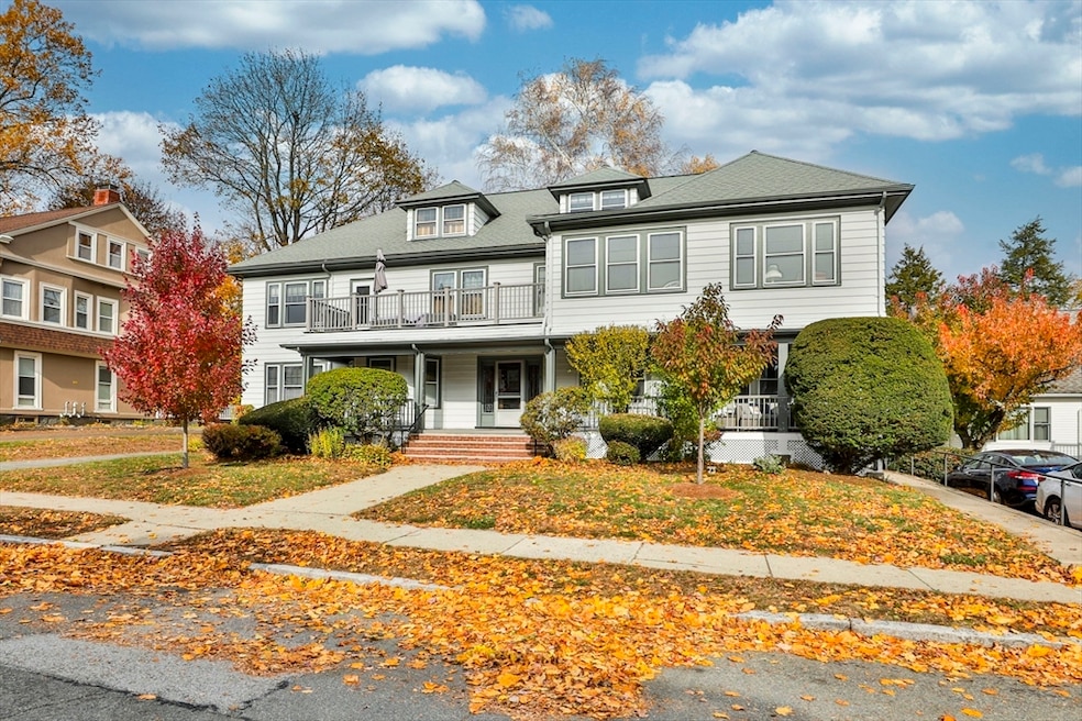 9 Avon St unit 2, Wakefield, MA 01880 - photo 1