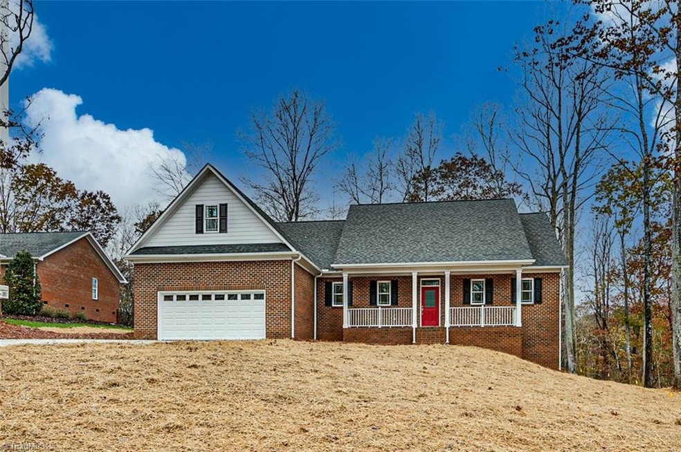 949 Chamberlin Dr, Asheboro, NC 27205 - photo 1