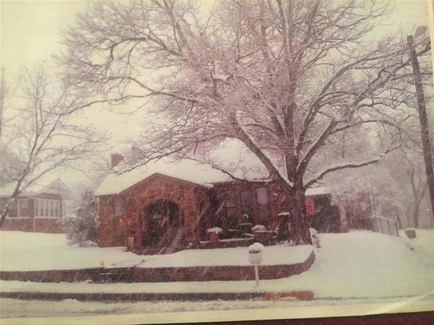 309 E Oak St, Weatherford, TX 76086 - photo 1