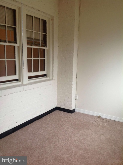 709 Jackson St NE, Washington, DC 20017 - photo 1