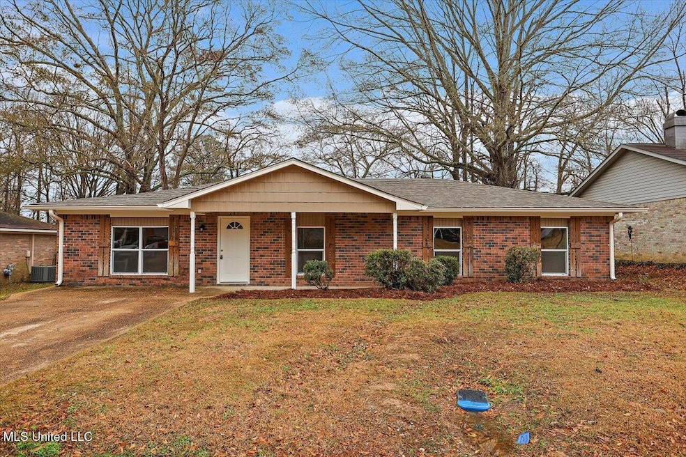 01-247 Ramada Cir