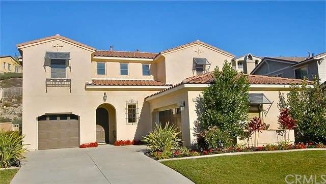 Beautiful home in Rancho Etiwanda Estates with 3 c