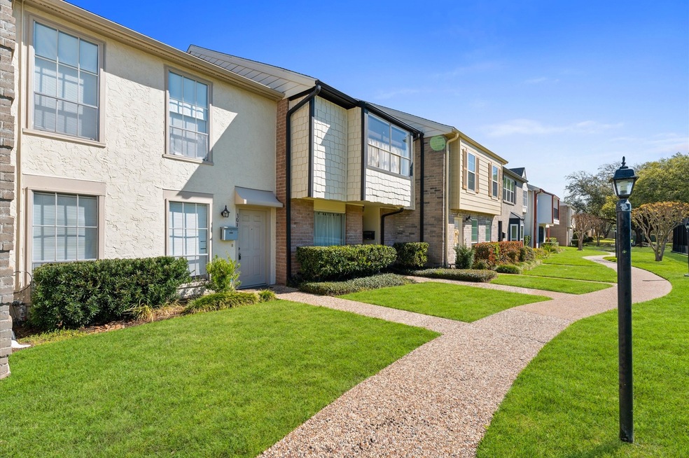 Sold • Co-Listing Agent