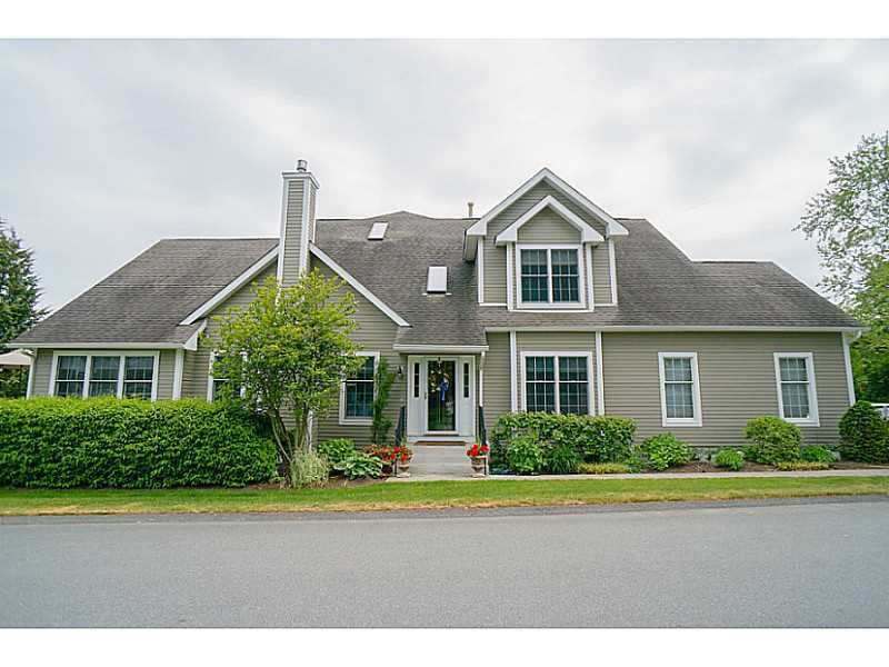 57 Seal Island Rd, Bristol, RI 02809 - photo 1