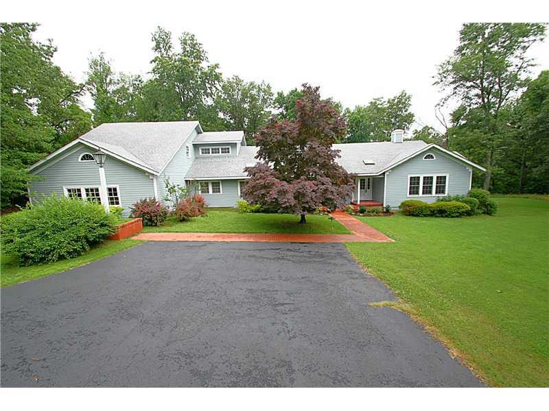 312 E Locust St, Rogers, AR 72756 - photo 1