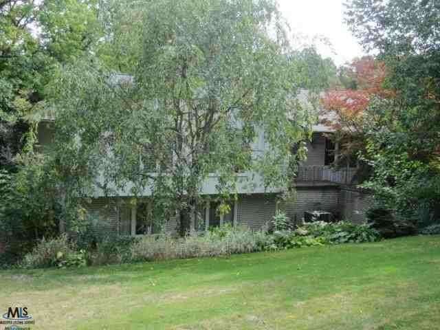 4435 Pine Tree Trail, Bloomfield Hills, MI 48302 - photo 1