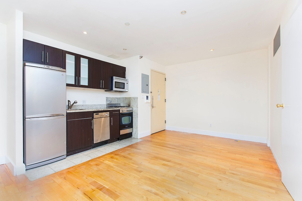 636 E 11th St unit 3G, New York, NY 10009 - photo 1
