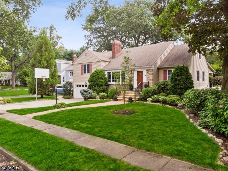 51 Chestnut Hill Place, Glen Ridge, NJ 07028 - photo 1