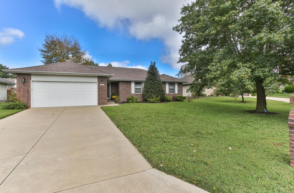 109 N New St, Nixa, MO 65714 - photo 1