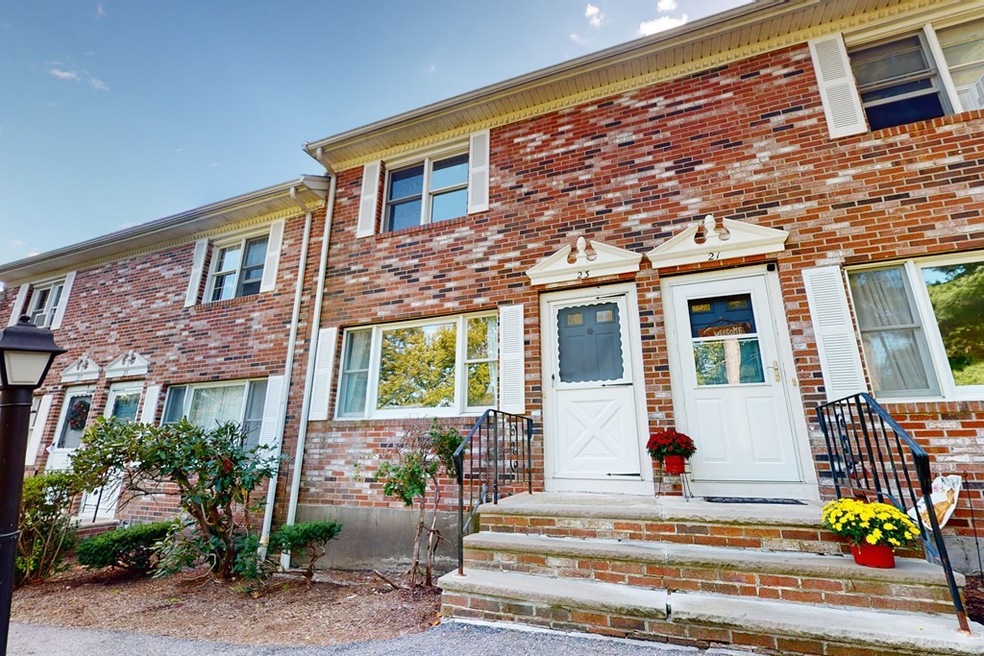 23 Robins St unit 23, East Bridgewater, MA 02333 - photo 1