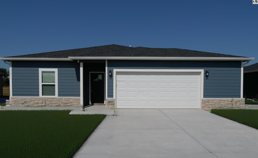 1032 Spring Creek Rd, McPherson, KS 67460 - photo 1