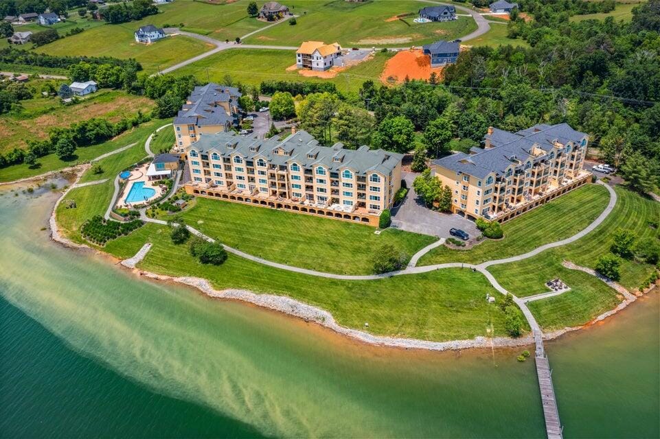 Harbor Crest at Douglas Lake unit 201B, Dandridge, TN 37725 - photo 1