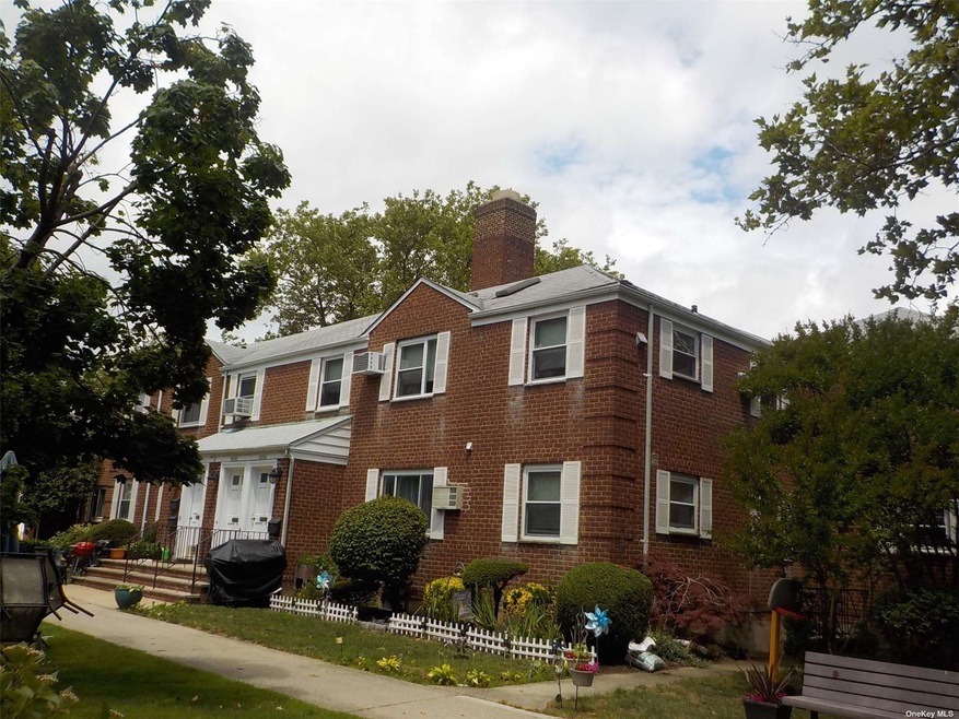 26063 75th Ave unit 2nd fl, Glen Oaks, NY 11004 - photo 1