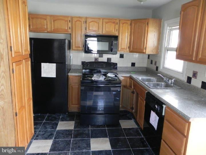 58 Princeton Ln, Willingboro, NJ 08046 - photo 1